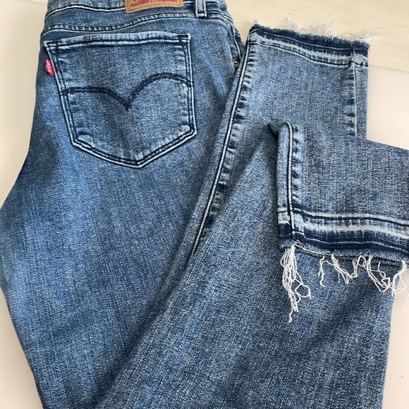 Levi's 711 Skinny Jeans Size 31 - Picture 2 of 5